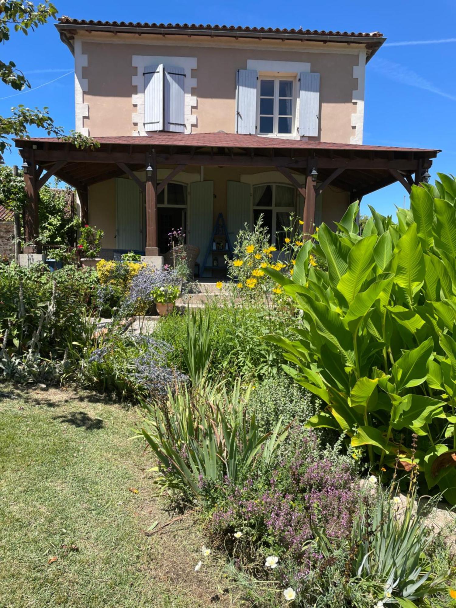 Maison d'hôtes La Grange Terrou à Saint-Germain-de-Confolens Extérieur photo